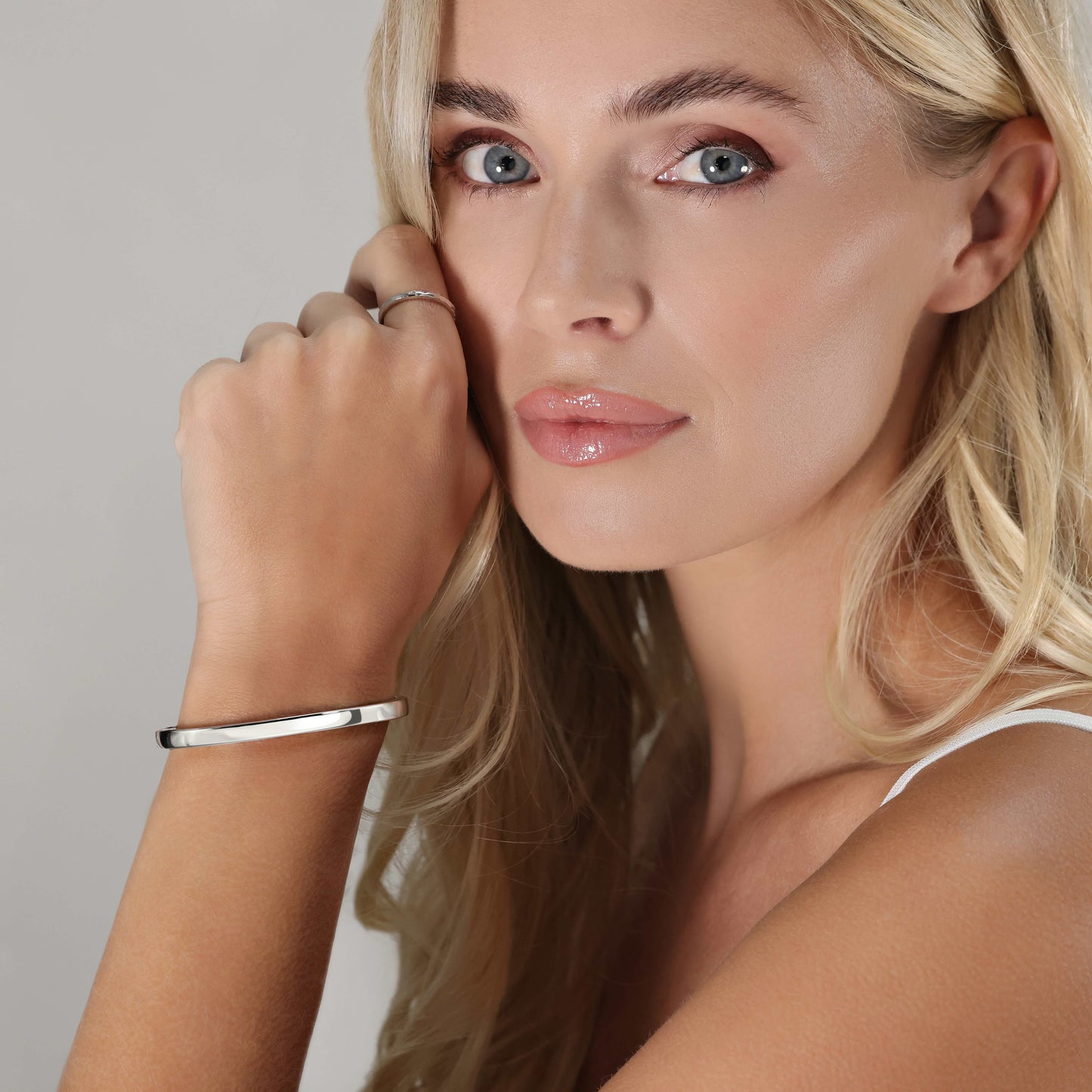 Emily Essential Bangle