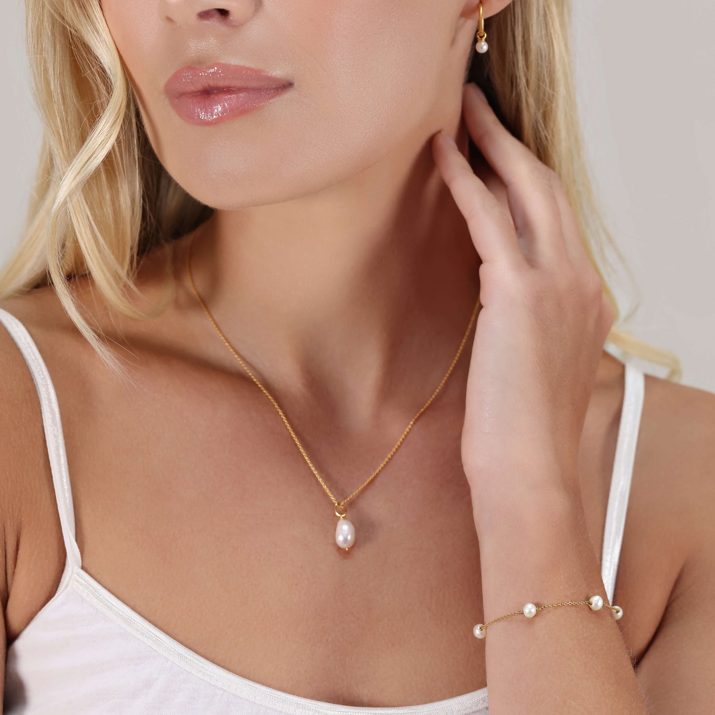 Penelope Pearl Adjustable Necklace
